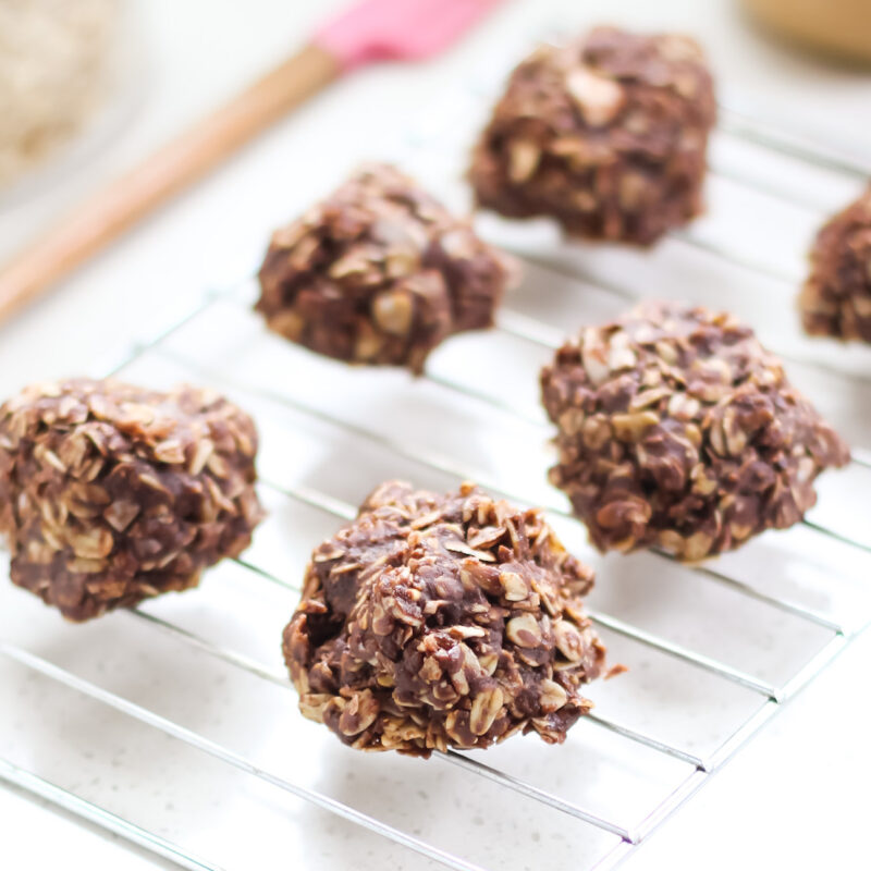Cacao oatmeal clusters